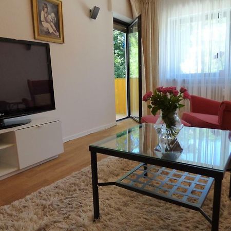 Colibri Apartment บาเดน-บาเดน ภายนอก รูปภาพ